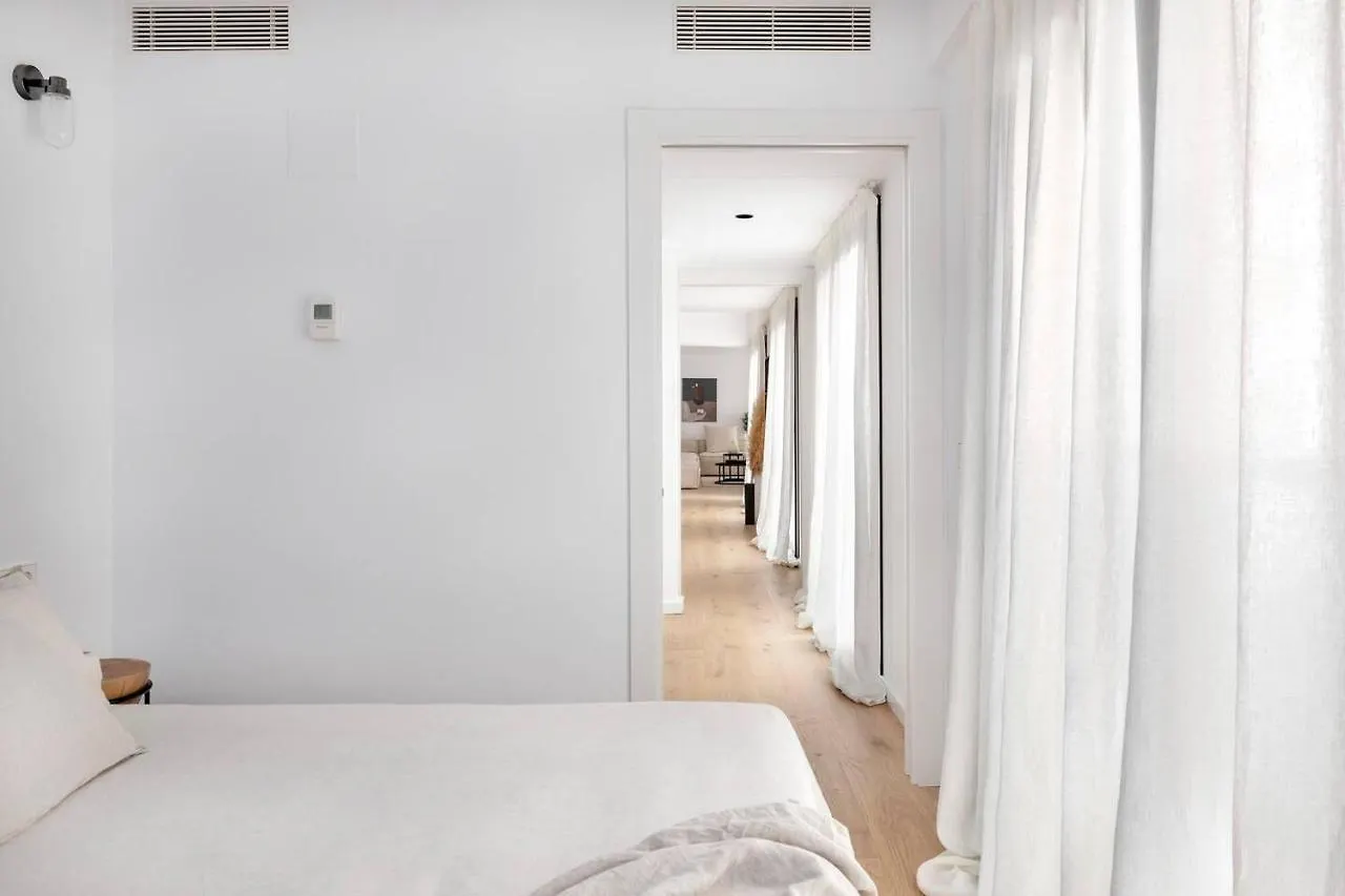 Luxury Apartment In Barcelona City Center